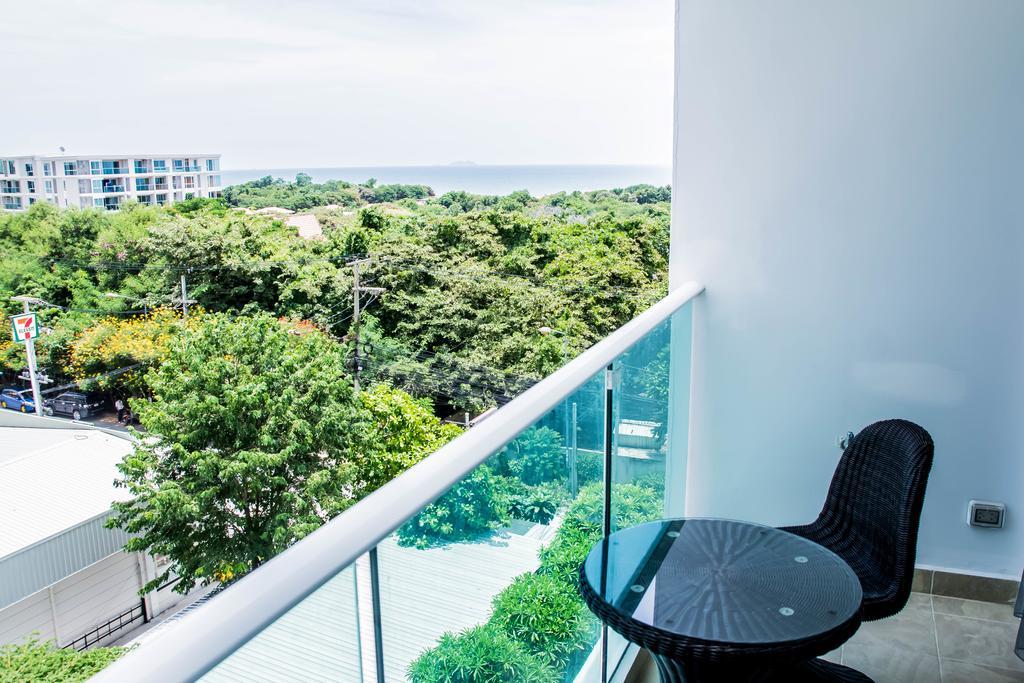 Cosy Beach View Condominium Pattaya Exterior photo